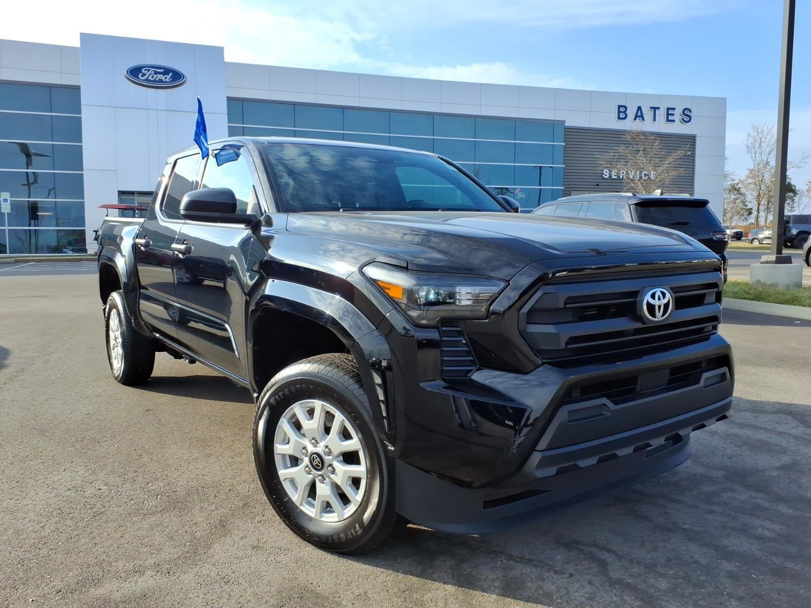 Used 2024 Toyota Tacoma SR image 7