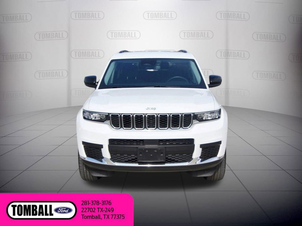 Used 2022 Jeep Grand Cherokee L Laredo w/ Luxury Tech Group I AWD/4WD image 2