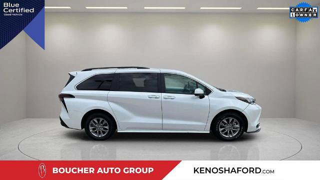 Used 2025 Toyota Sienna XLE FWD image 4