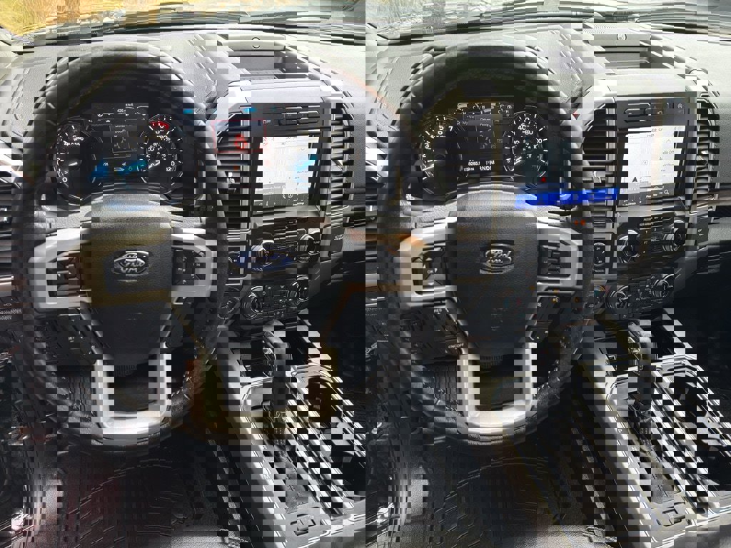 Certified 2020 Ford F150 Lariat w/ Equipment Group 502A Luxury image 19