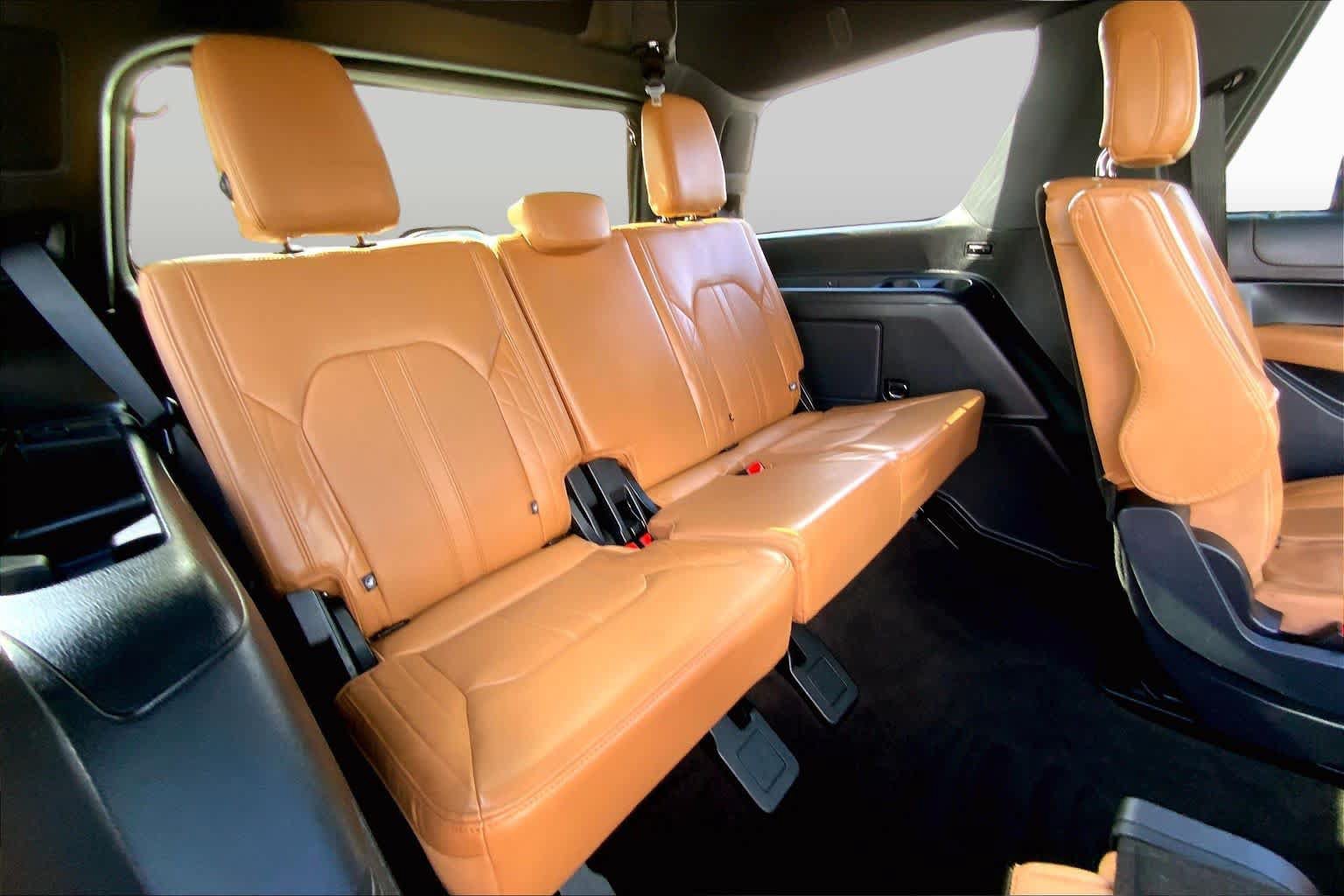 Certified 2023 Ford Expedition Platinum RWD image 18