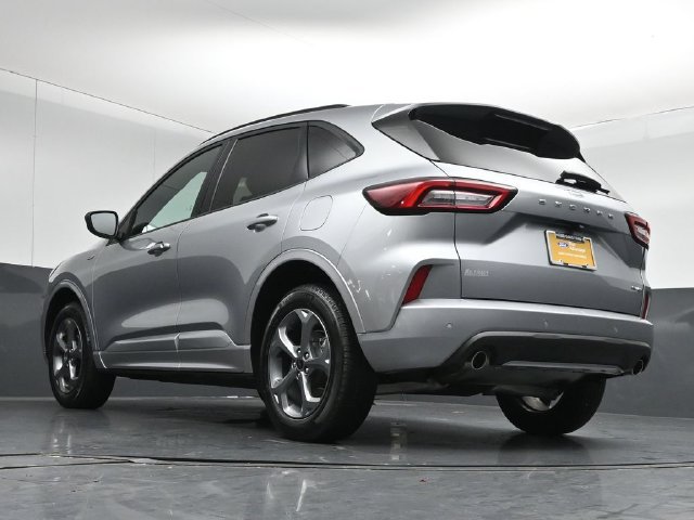 Certified 2024 Ford Escape ST-Line w/ Tech Pack #1 AWD/4WD image 41