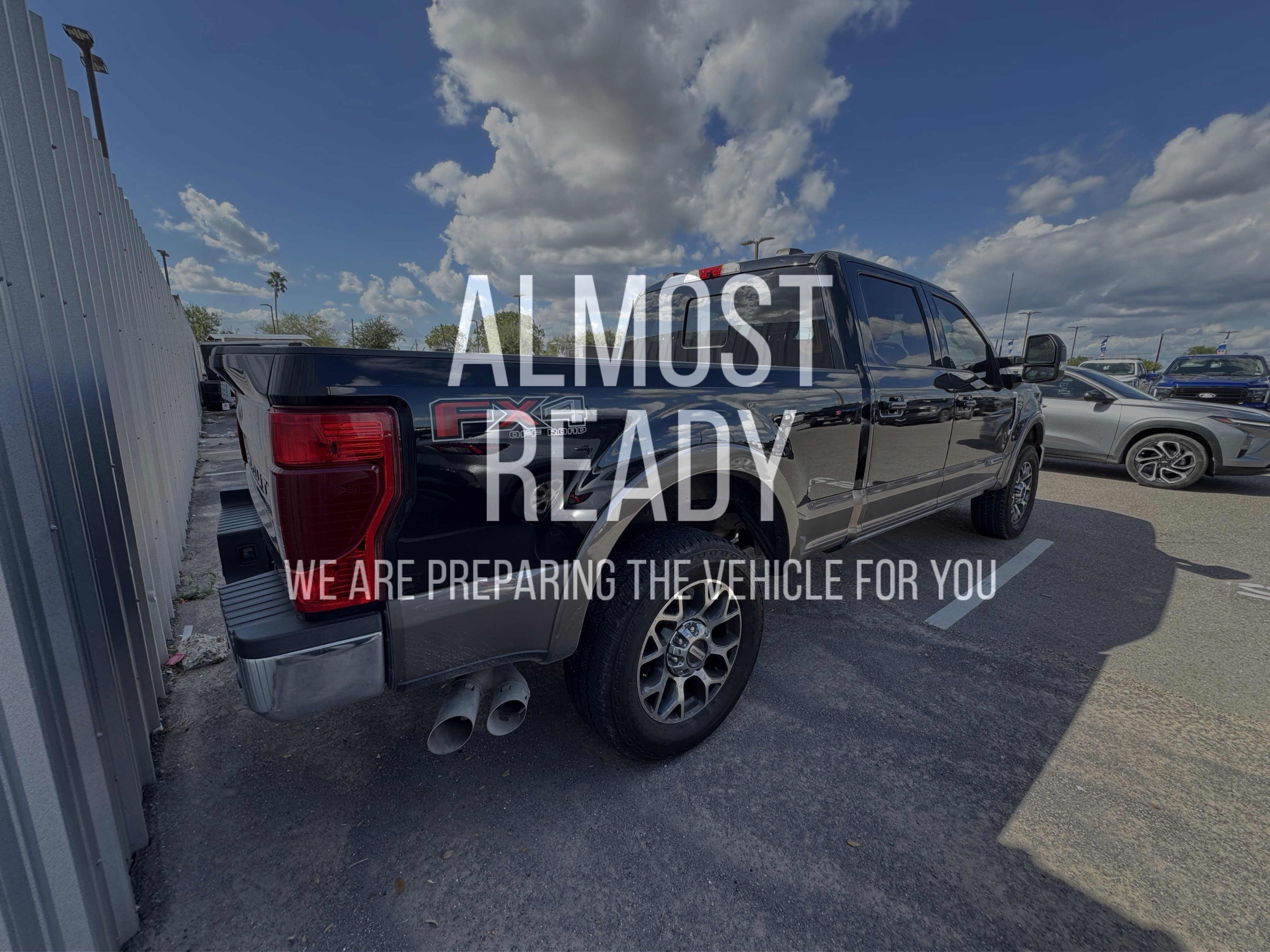 Certified 2021 Ford F250 Lariat w/ Lariat Ultimate Package AWD/4WD image 4