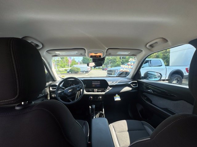 Used 2024 Chevrolet TrailBlazer LS w/ LS Convenience Package AWD/4WD image 23