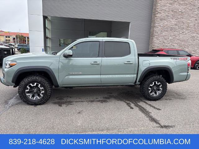 Used 2022 Toyota Tacoma TRD Off-Road image 2
