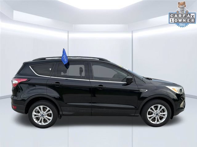 Certified 2018 Ford Escape SE w/ SE Sync 3 Package FWD image 10