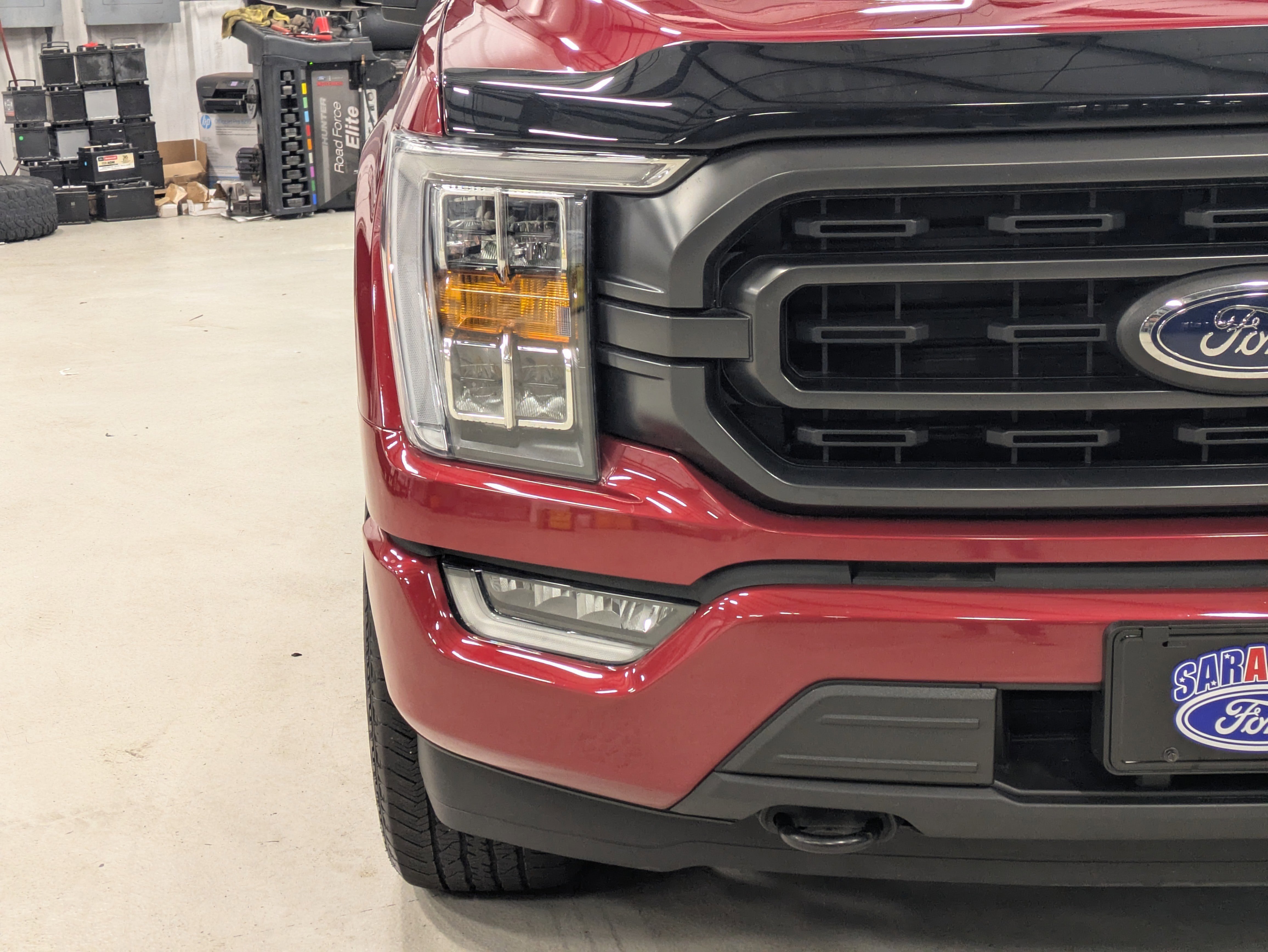 Certified 2022 Ford F150 XLT w/ Equipment Group 302A High image 10