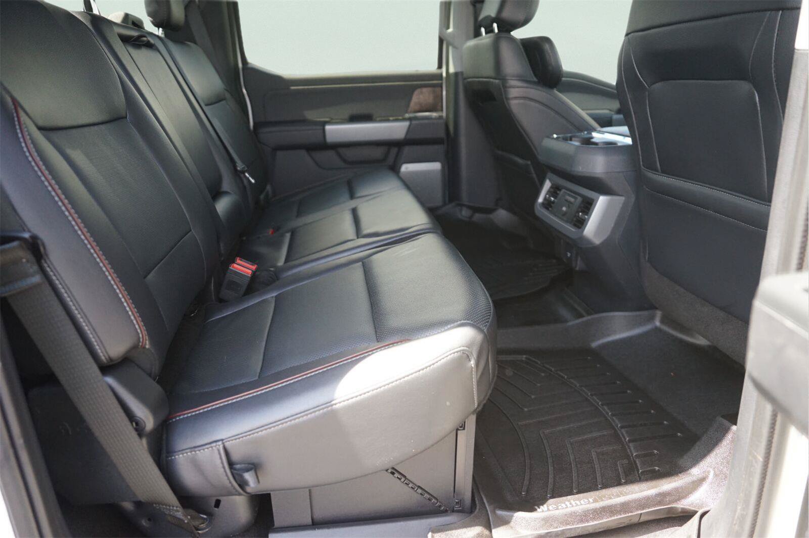 Certified 2024 Ford F250 Lariat w/ Lariat Ultimate Package AWD/4WD image 15
