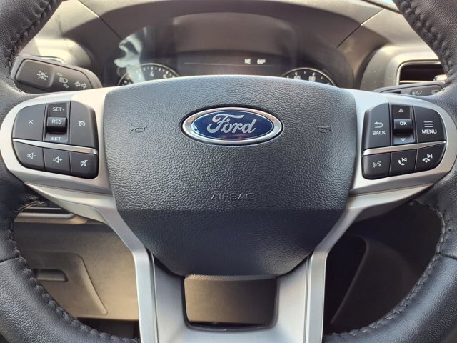 Certified 2023 Ford Explorer XLT w/ Equipment Group 202A AWD/4WD image 16