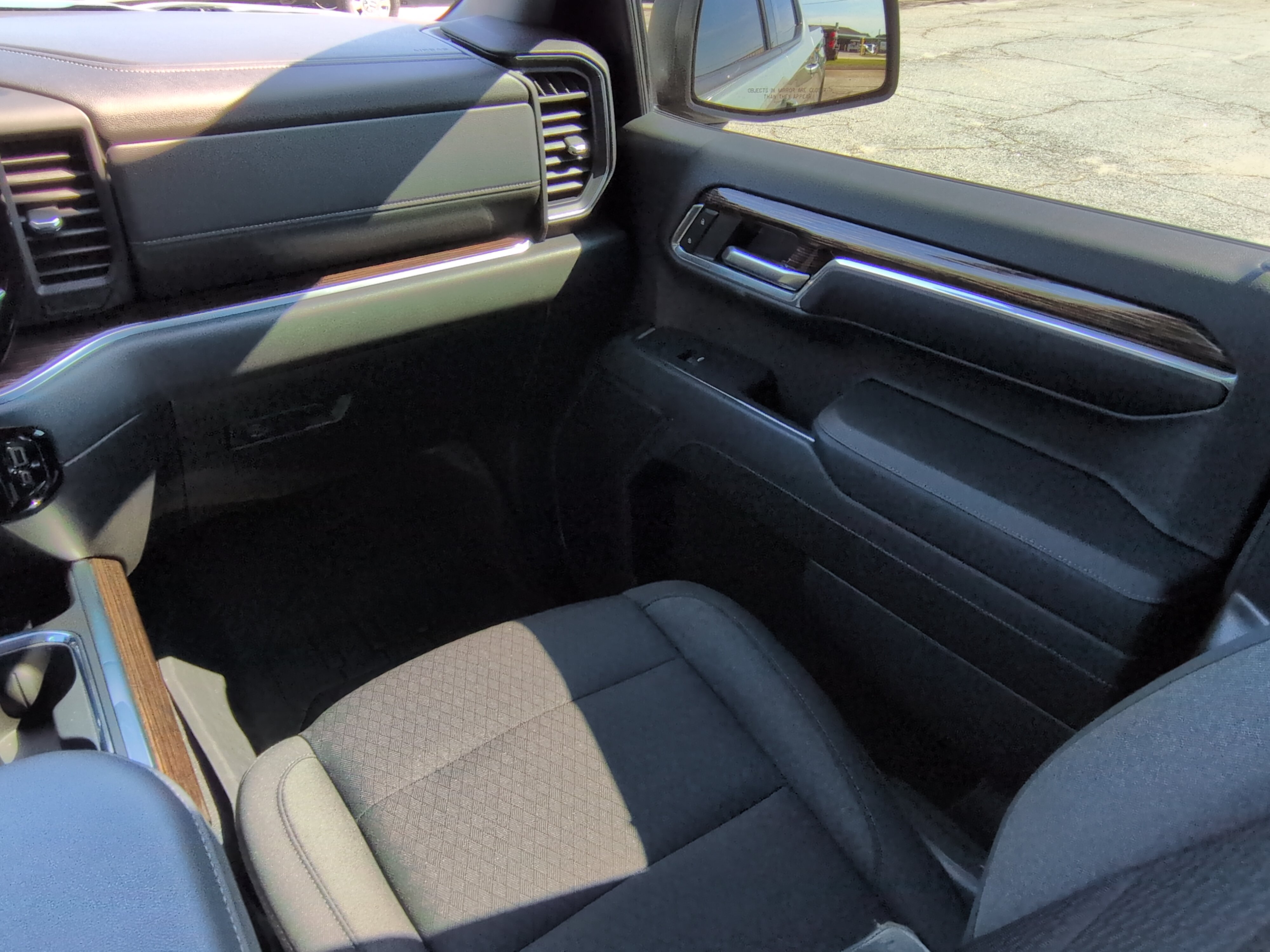 Used 2024 GMC Sierra 1500 Elevation AWD/4WD image 15