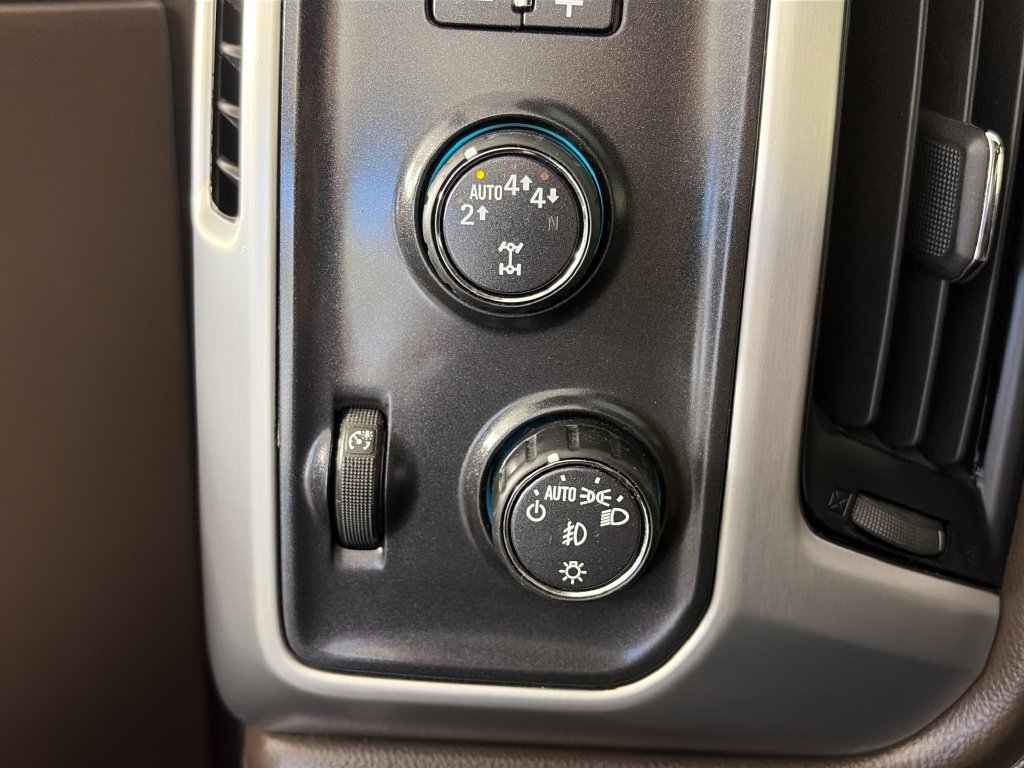 Used 2018 GMC Sierra 1500 SLT AWD/4WD image 24