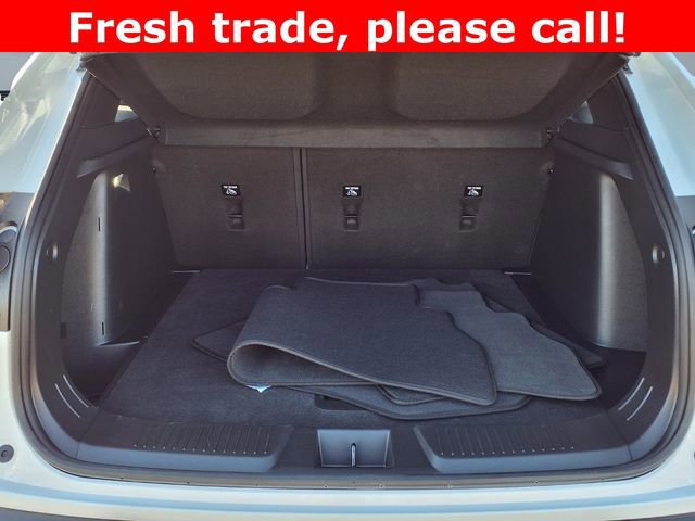 Used 2025 Chevrolet Trax RS w/ Driver Confidence Package image 9