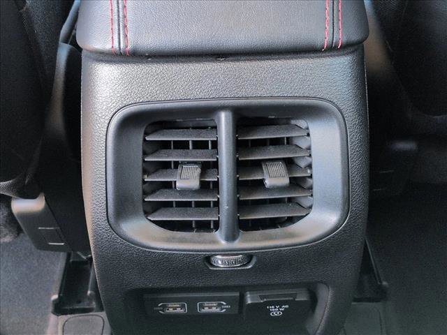 Used 2022 Jeep Cherokee Trailhawk AWD/4WD image 16