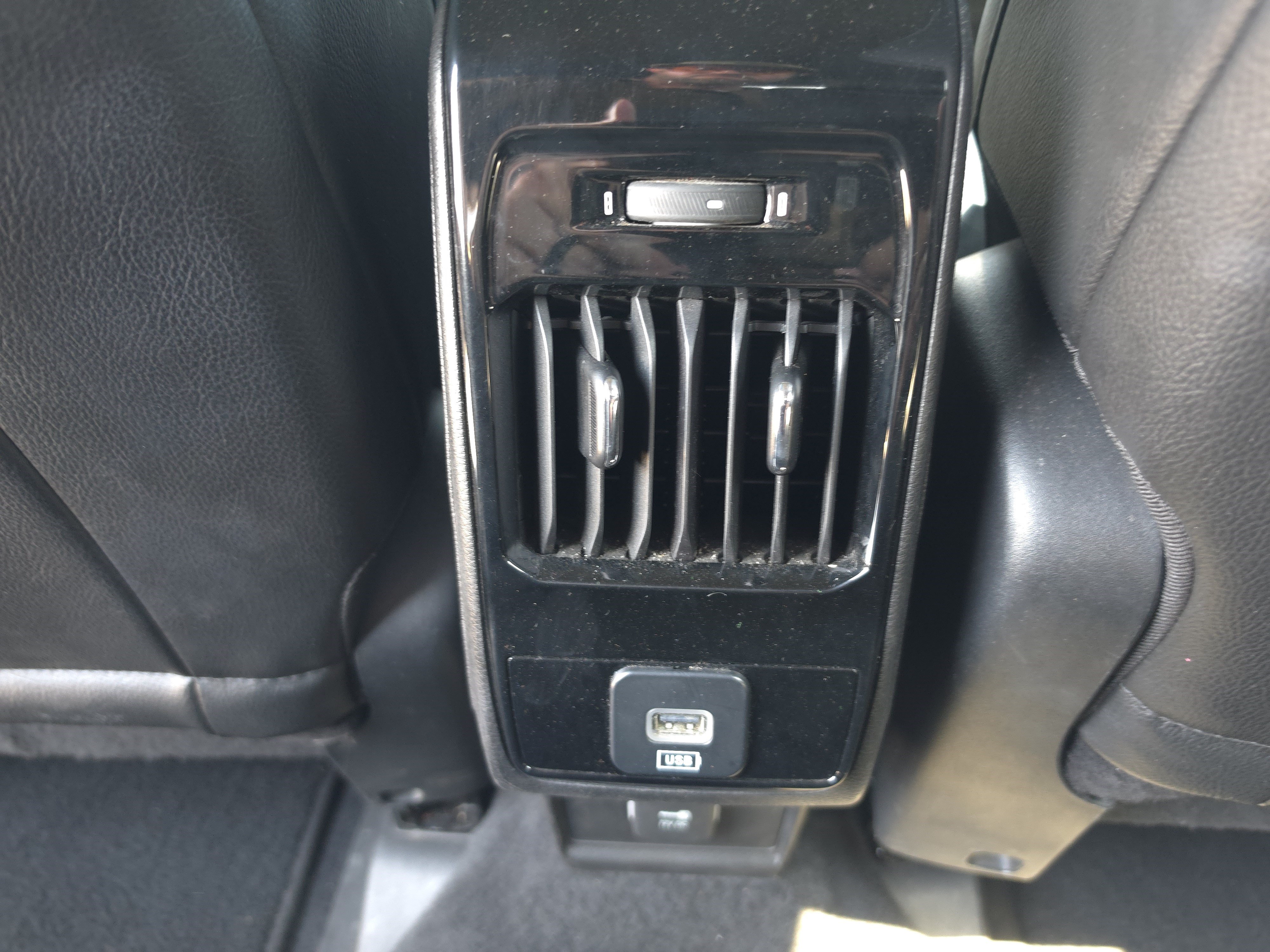 Used 2023 Jeep Compass Limited AWD/4WD image 23