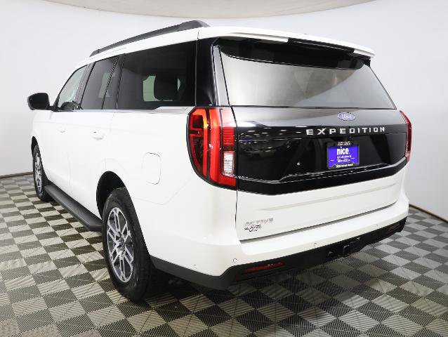 Certified 2025 Ford Expedition Active AWD/4WD image 7