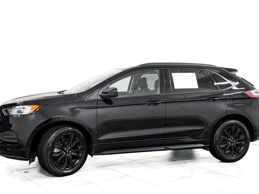 Certified 2024 Ford Edge SE w/ Black Appearance Package AWD/4WD image 4