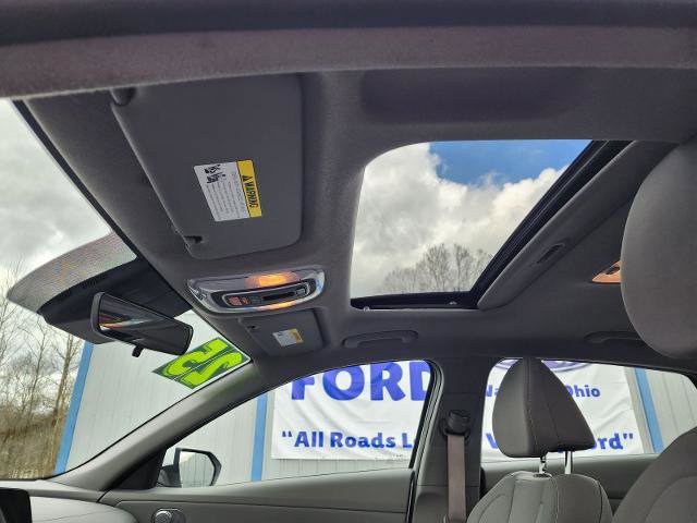 Used 2025 Hyundai Elantra SEL FWD image 21