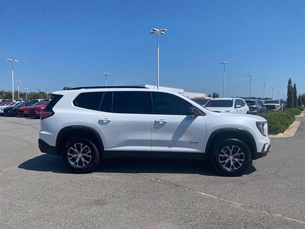 Used 2025 GMC Acadia AT4 AWD/4WD image 5