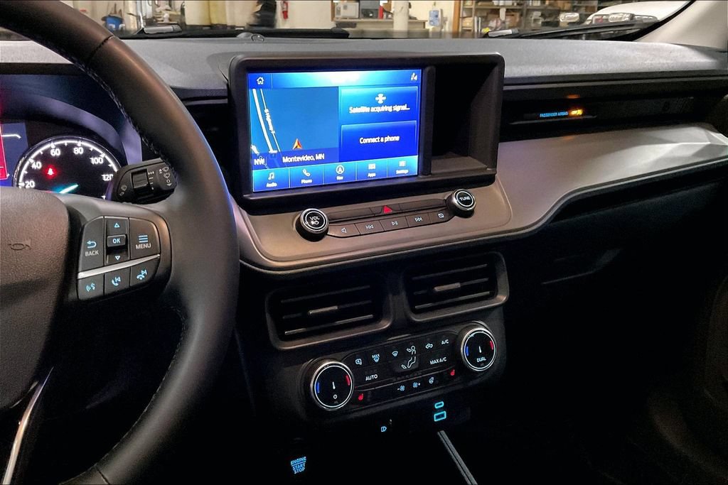 Certified 2024 Ford Maverick Lariat w/ Black Appearance Package AWD/4WD image 6