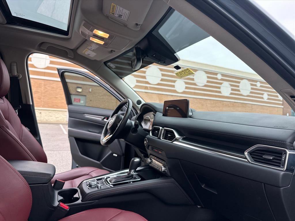 Used 2023 MAZDA CX-5 Carbon Edition image 29