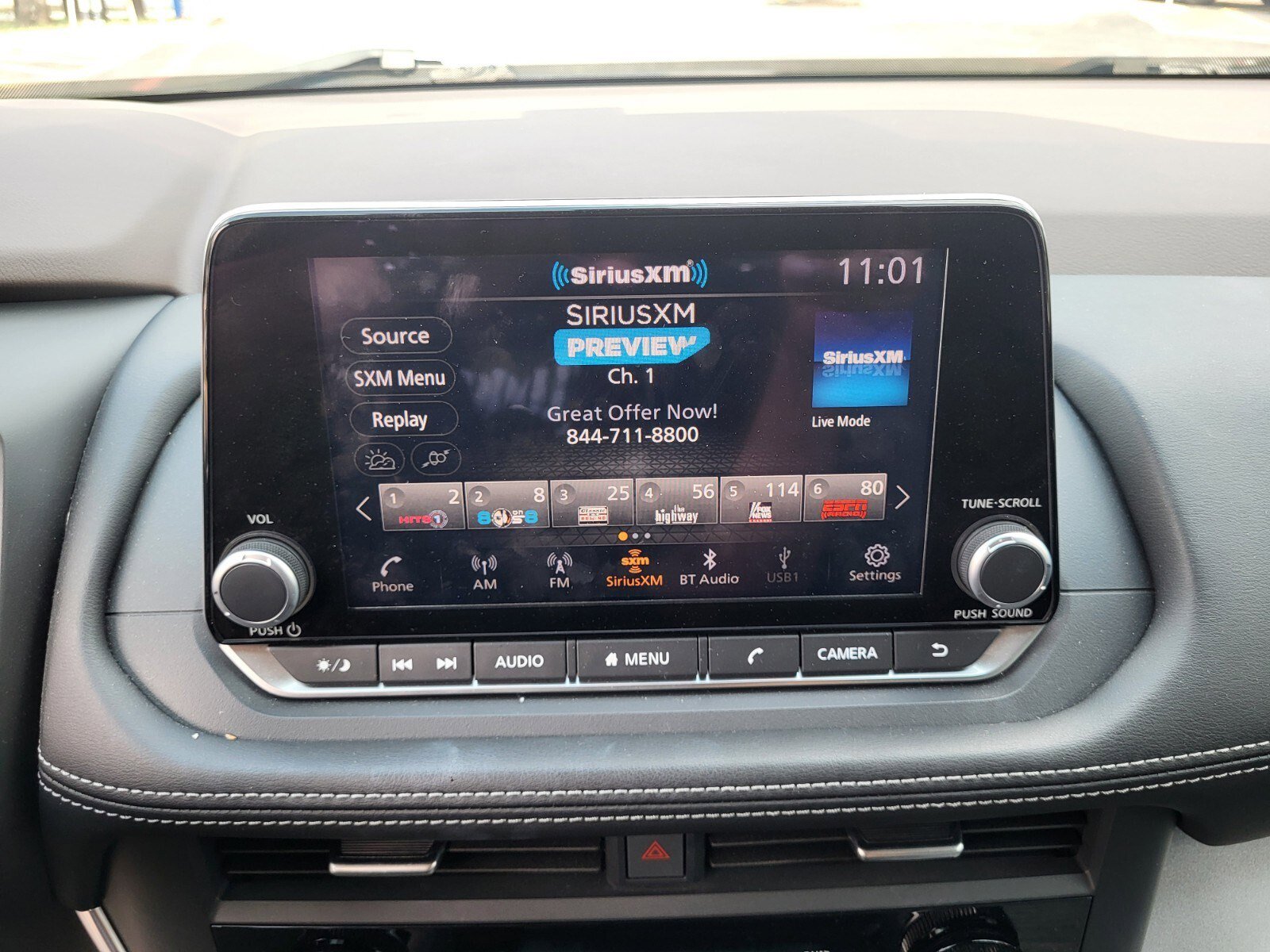 Used 2023 Nissan Rogue SV FWD image 22