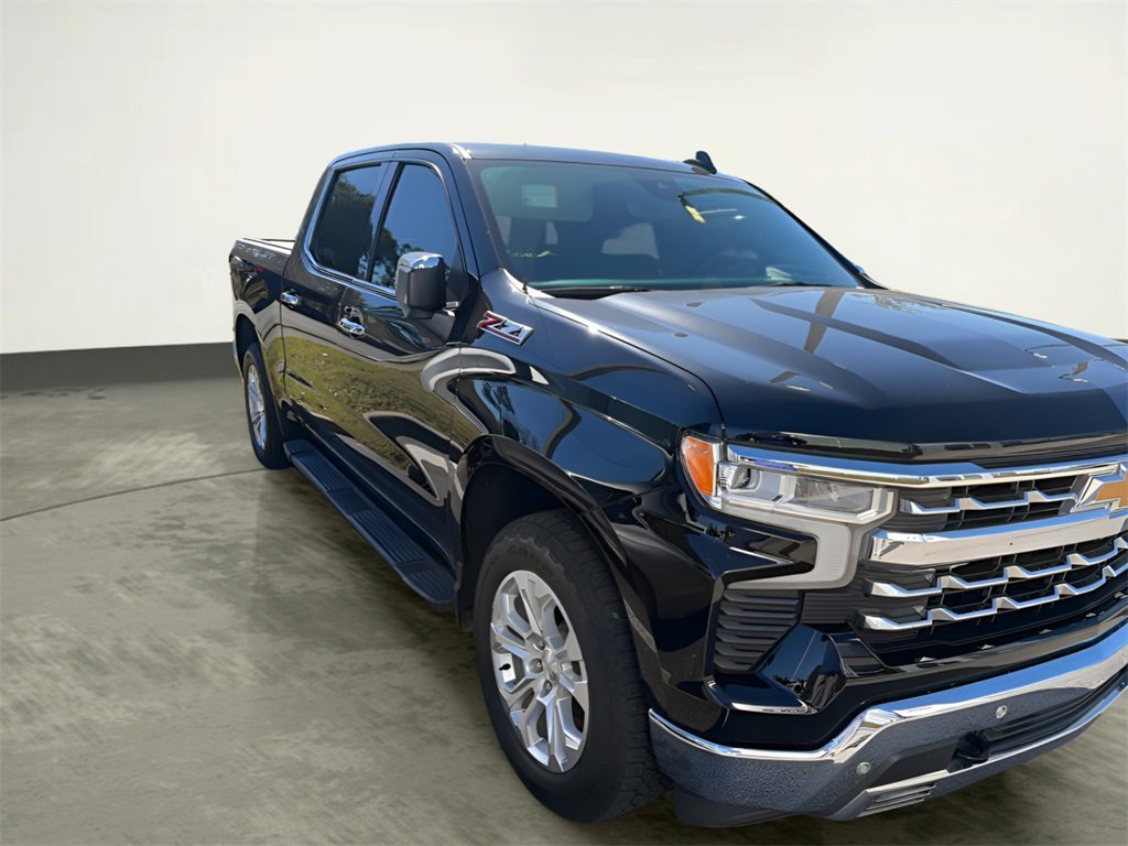 Used 2023 Chevrolet Silverado 1500 LTZ w/ Technology Package image 5