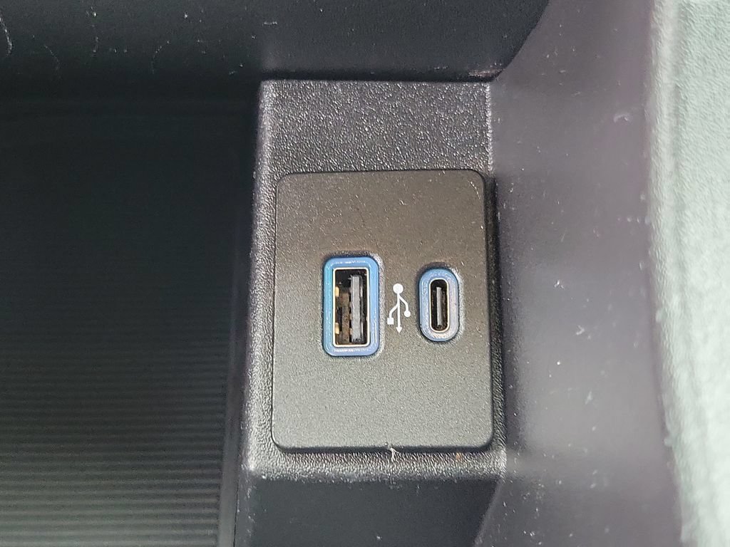 Certified 2023 Ford Edge SEL AWD/4WD image 30