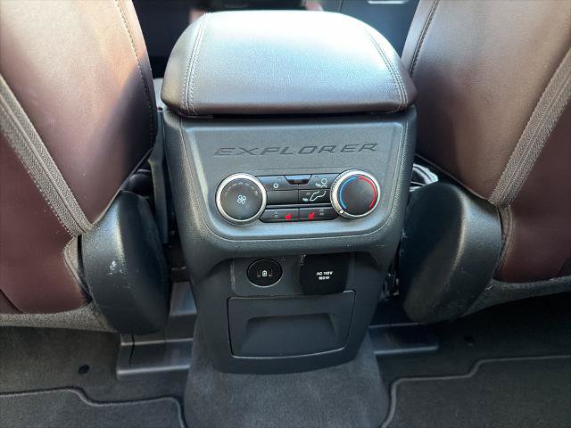 Certified 2025 Ford Explorer Platinum w/ LUX Leather Package AWD/4WD image 38