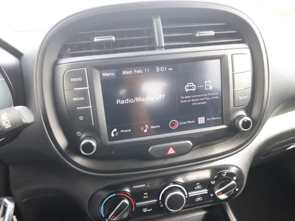 Used 2025 Kia Soul LX w/ LX Technology Package image 19