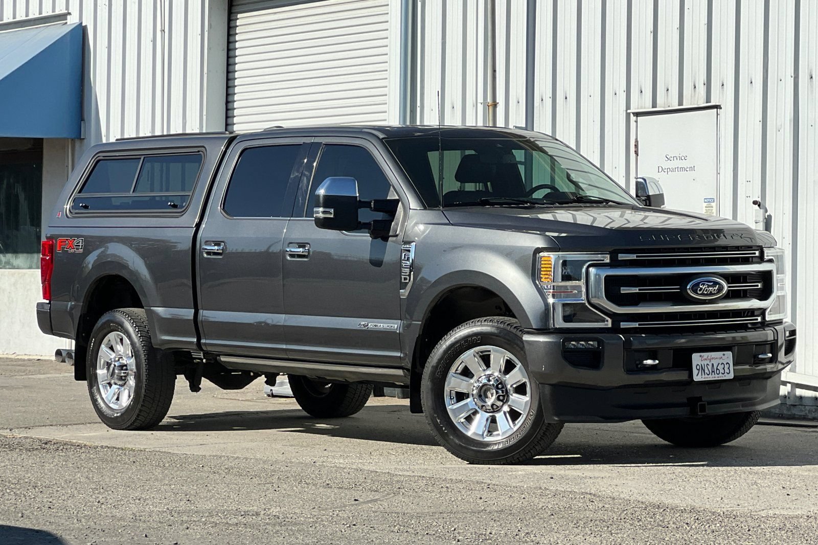 Certified 2020 Ford F250 Platinum w/ FX4 Off-Road Package AWD/4WD image 2