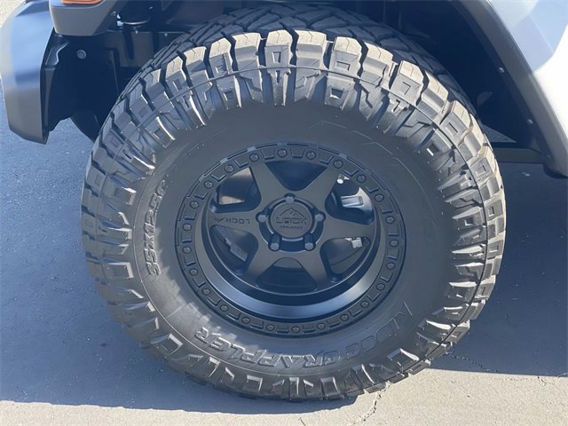 Used 2024 Jeep Wrangler Sahara w/ Technology Group image 38