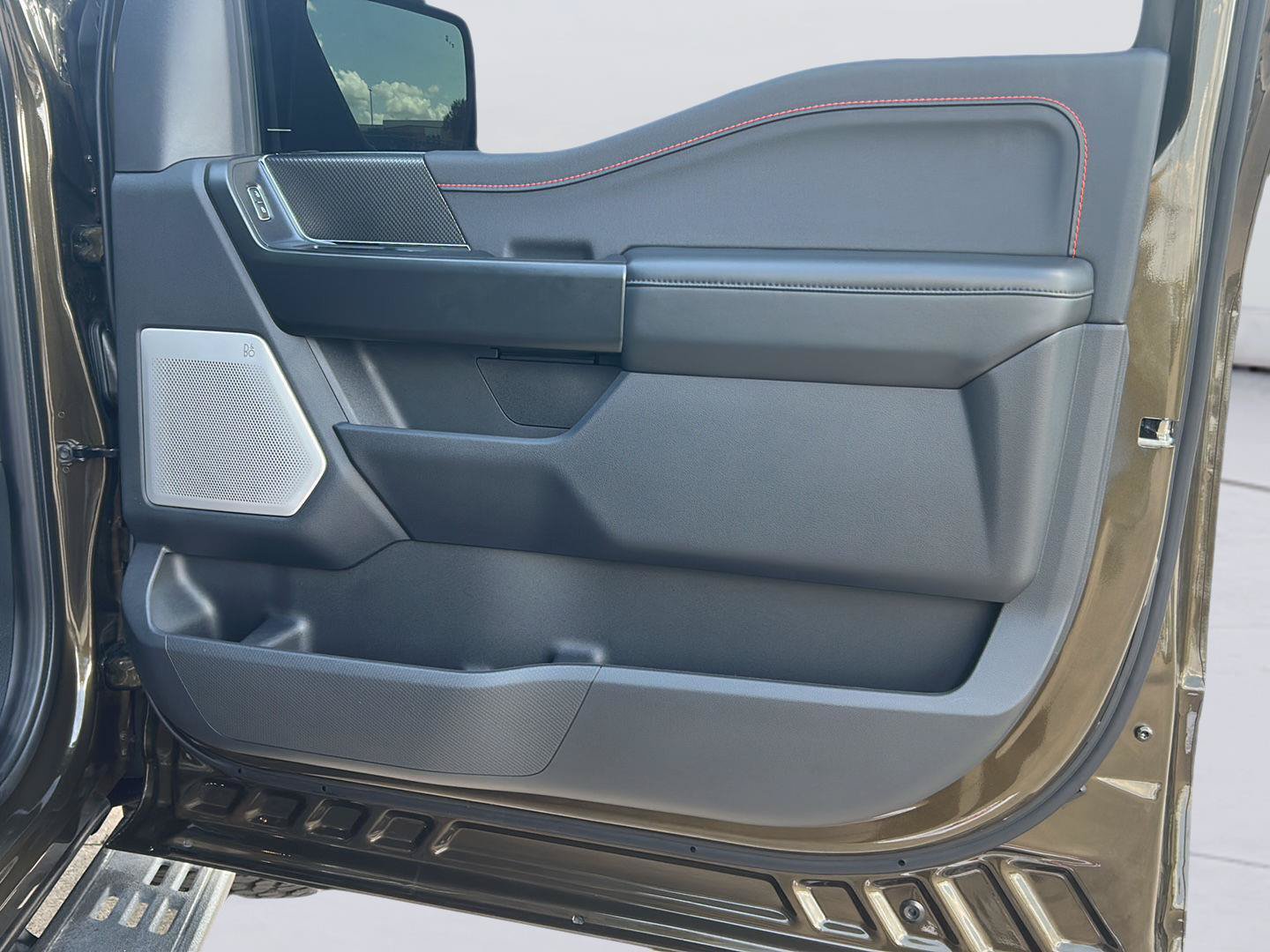 Certified 2025 Ford F150 Raptor AWD/4WD image 27