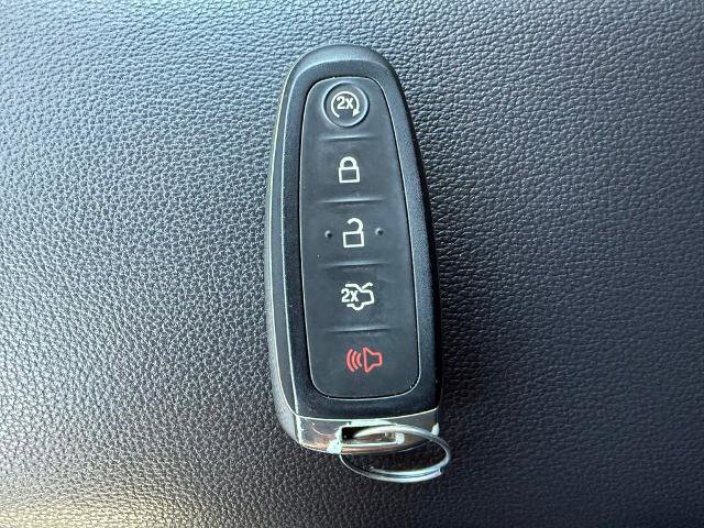 Certified 2019 Ford Escape Titanium AWD/4WD image 28