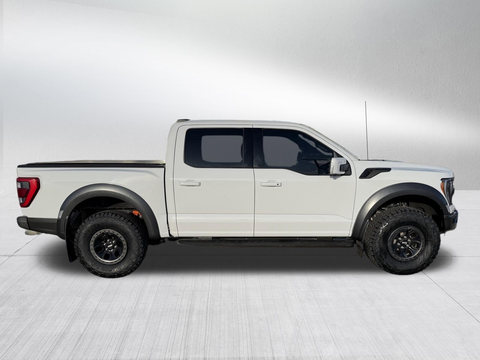 Certified 2023 Ford F150 Raptor w/ Raptor Carbon Fiber Package AWD/4WD image 8