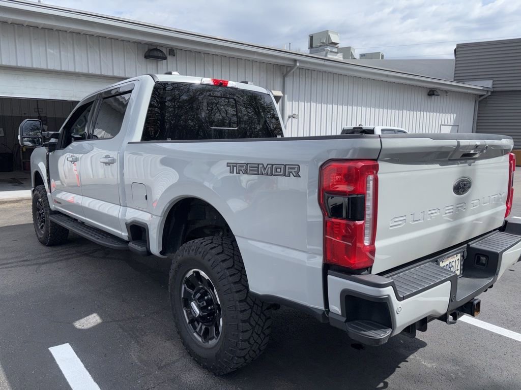 Certified 2025 Ford F250 Lariat w/ Tremor Off-Road Package AWD/4WD image 6