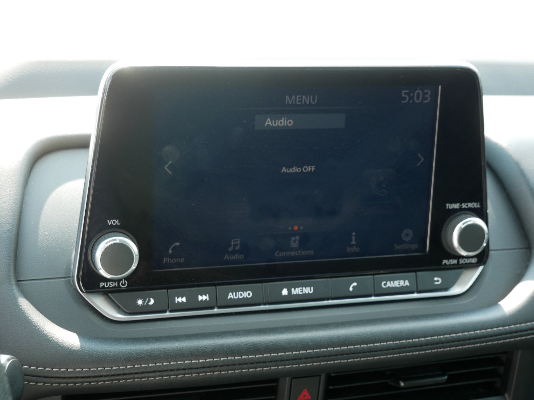Used 2024 Nissan Rogue S AWD/4WD image 22