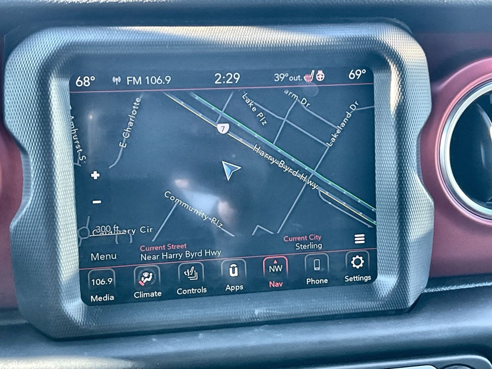 Used 2023 Jeep Wrangler Unlimited Rubicon w/ Steel Bumper Group image 20