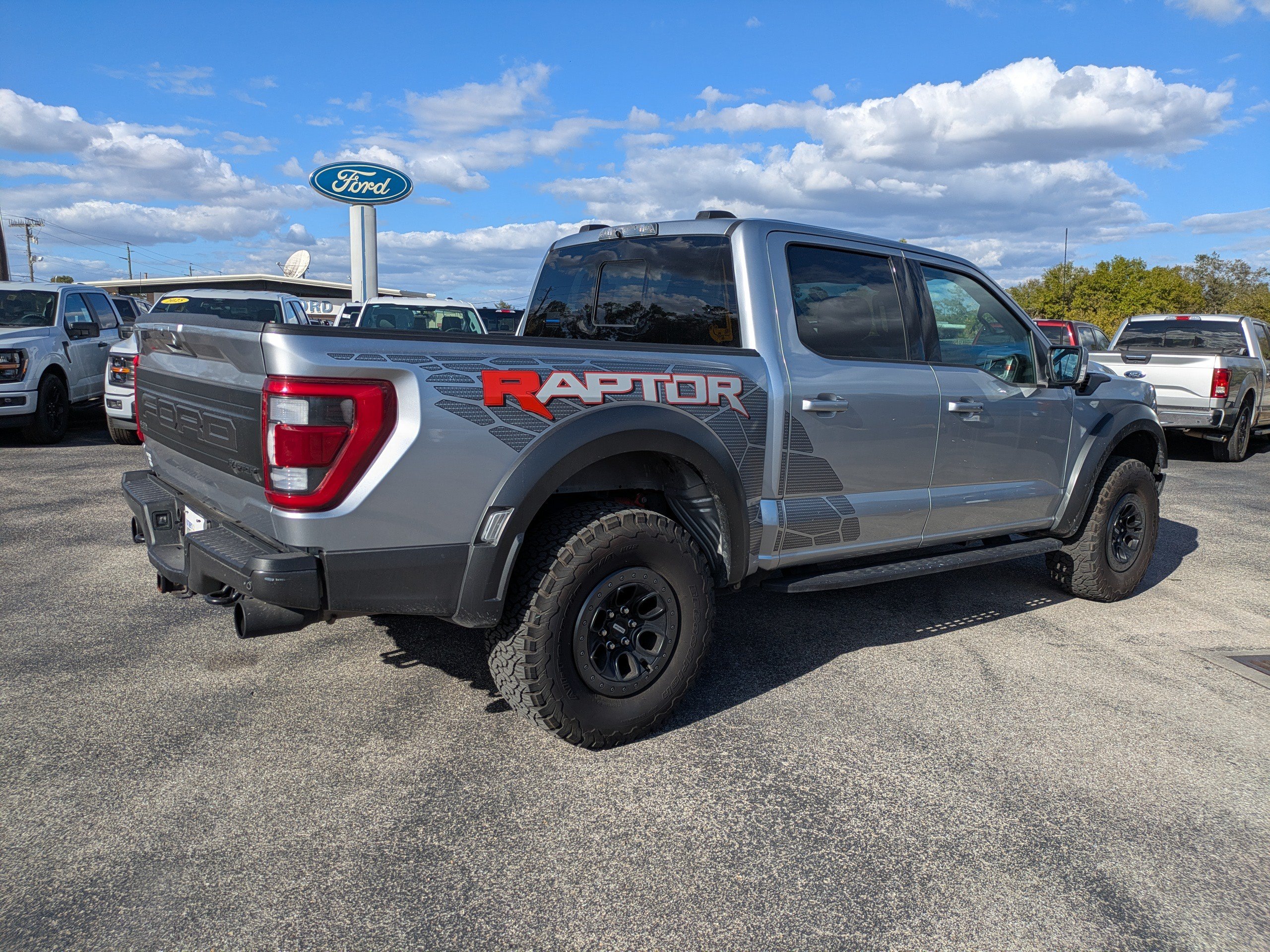 Certified 2023 Ford F150 Raptor AWD/4WD image 4