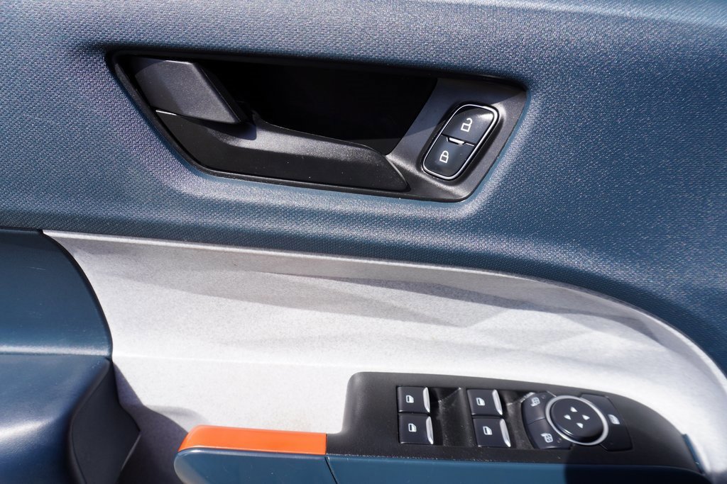 Certified 2023 Ford Maverick XLT image 9