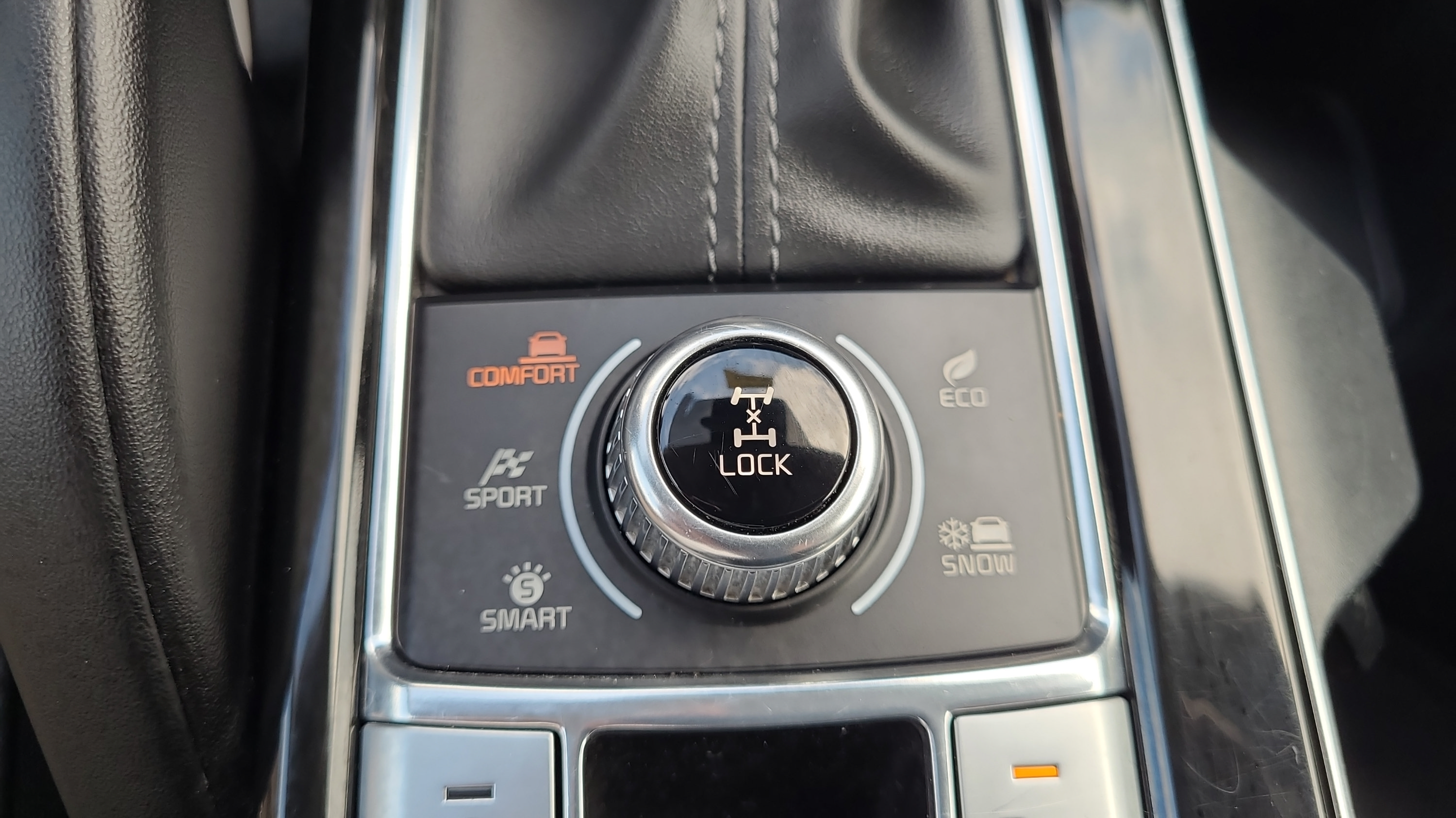 Used 2025 Kia Telluride S AWD/4WD image 23