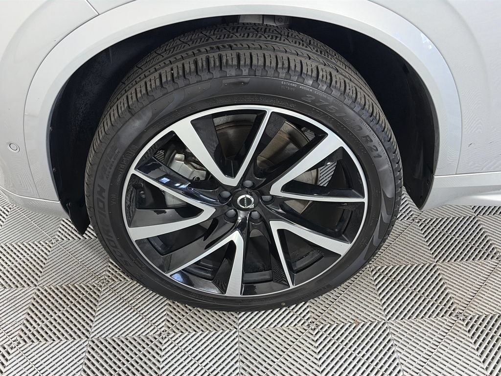 Used 2024 Volvo XC90 B5 Plus AWD/4WD image 8