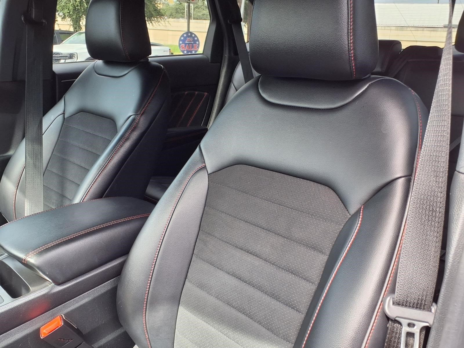 Certified 2024 Ford Edge ST-Line AWD/4WD image 15
