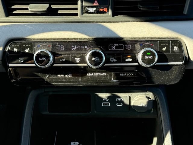 Used 2024 Honda Pilot Elite image 32