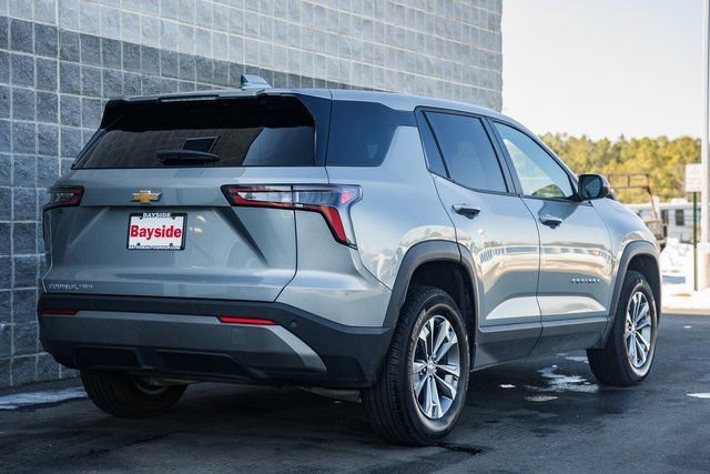 Used 2025 Chevrolet Equinox LT image 3