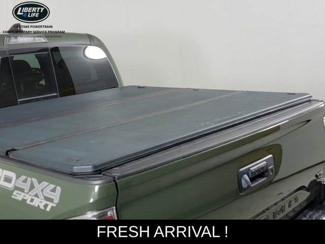 Used 2021 Toyota Tacoma TRD Sport w/ TRD Premium Sport Package AWD/4WD image 16
