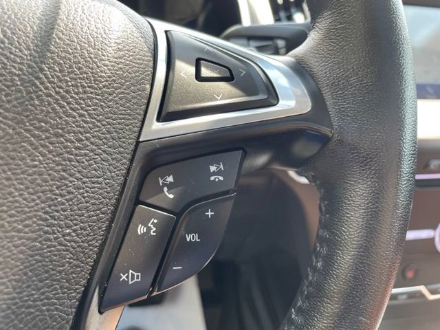 Certified 2019 Ford Edge Titanium w/ Equipment Group 301A AWD/4WD image 19