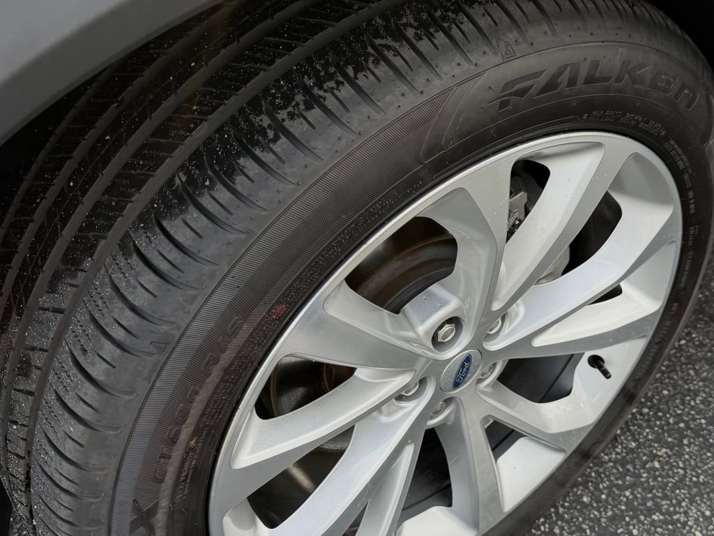 Certified 2023 Ford Explorer Platinum w/ Technology Package image 13