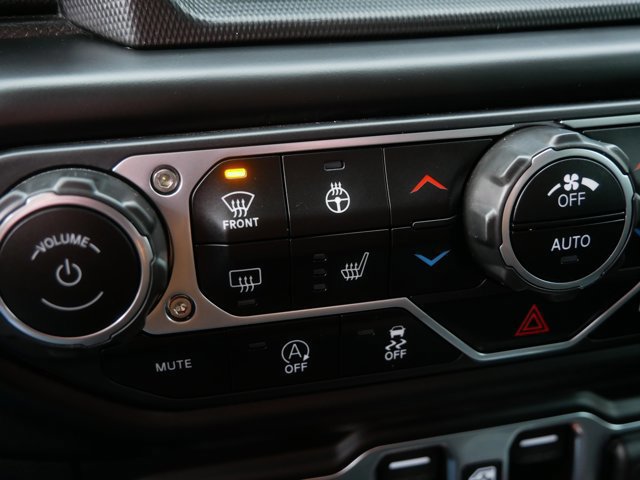 Used 2022 Jeep Gladiator Overland image 26