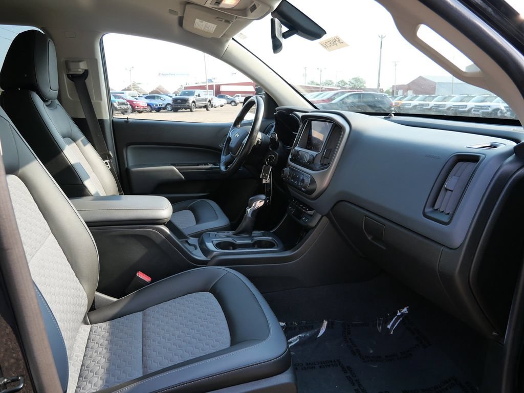 Used 2022 Chevrolet Colorado Z71 AWD/4WD image 11