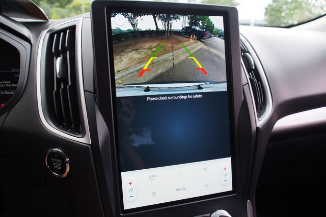 Certified 2024 Ford Edge SE AWD/4WD image 29